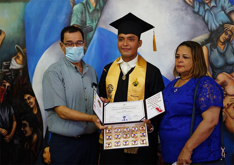 graduacion-docentes-primaria-nicaragua